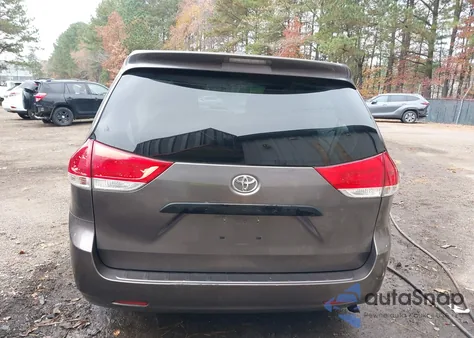 2012 Toyota Sienna Base 7 Passenger from USA, damaged, VIN 5TDKA3DCXCS014680